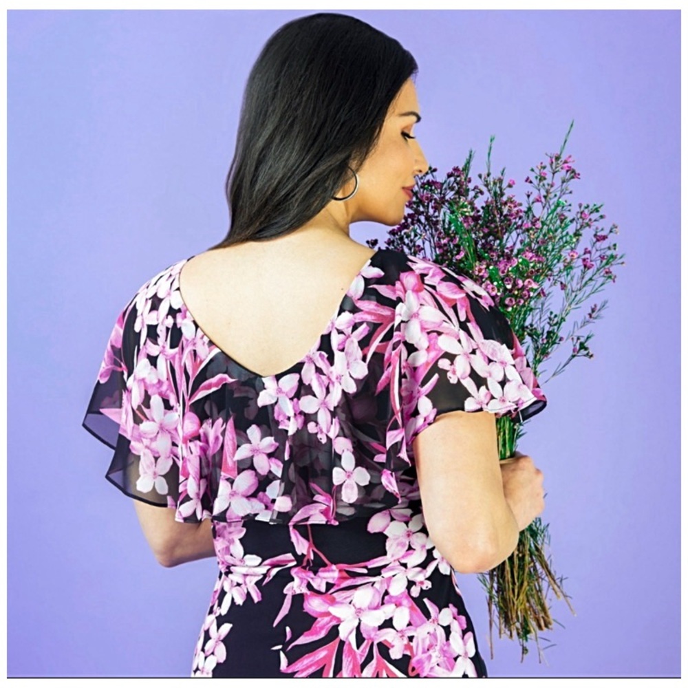 SUNNY FLORAL MIDI DRESS 👗